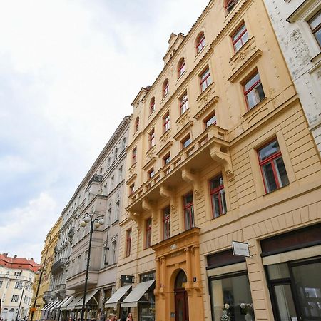 Stunning Charles Bridge Apartment Praga Exterior foto